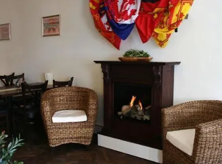 Schlosshof Anno 1743 Gasthuis 3*