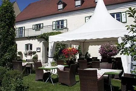 Schlosshof Anno 1743 3* Wolnzach